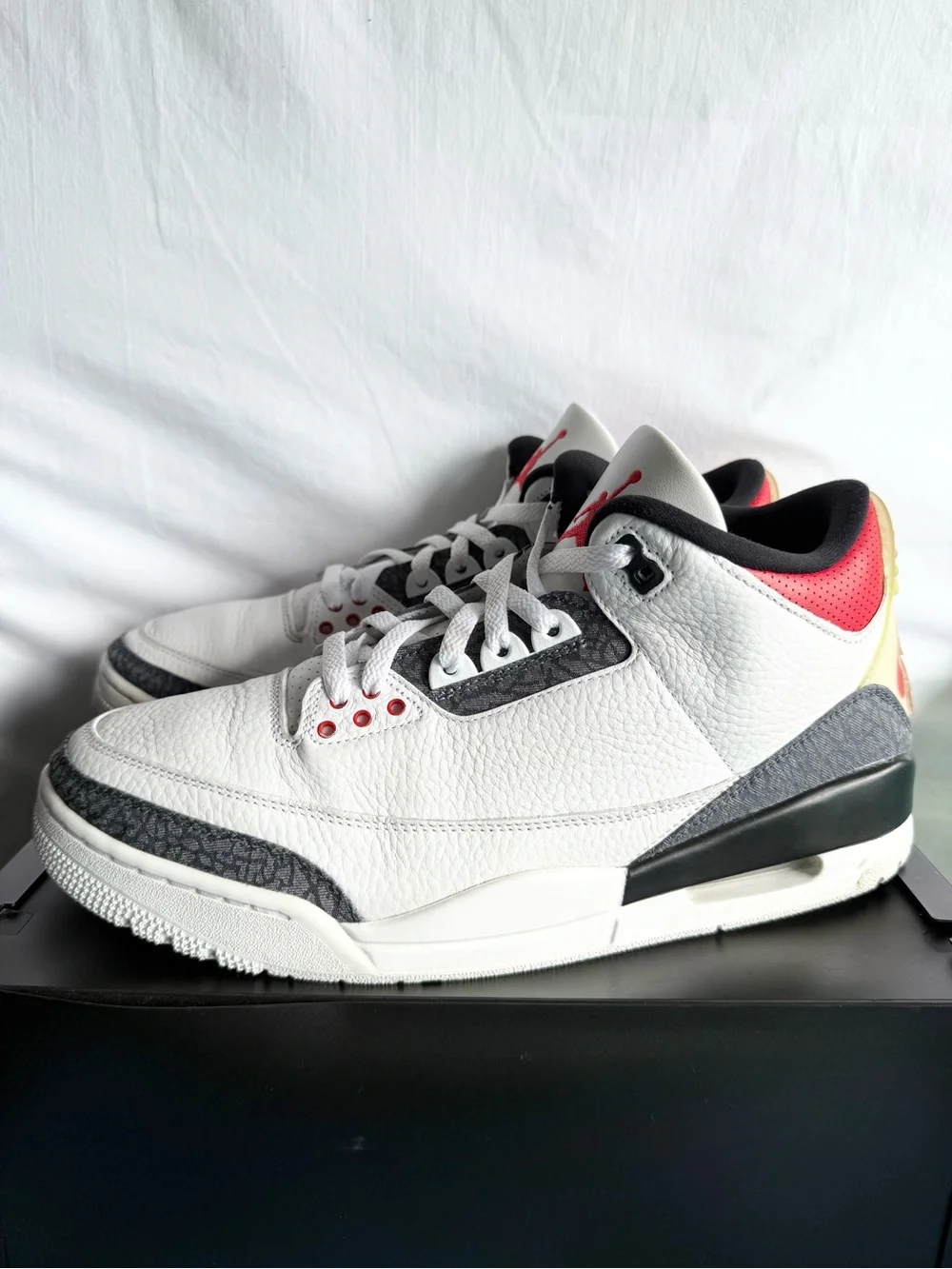 Jordan authentic retro